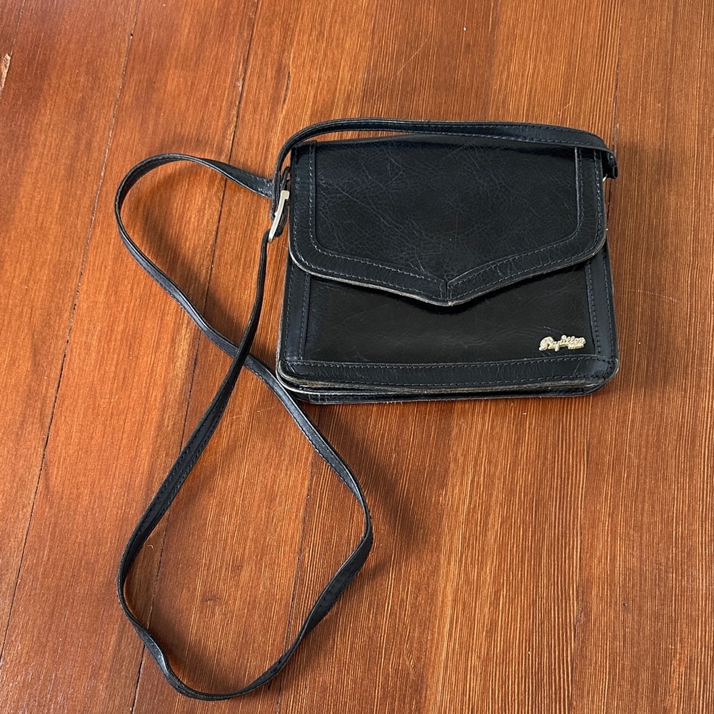 Y2K Vintage Leather Crossbody Bag- Papillon Paris